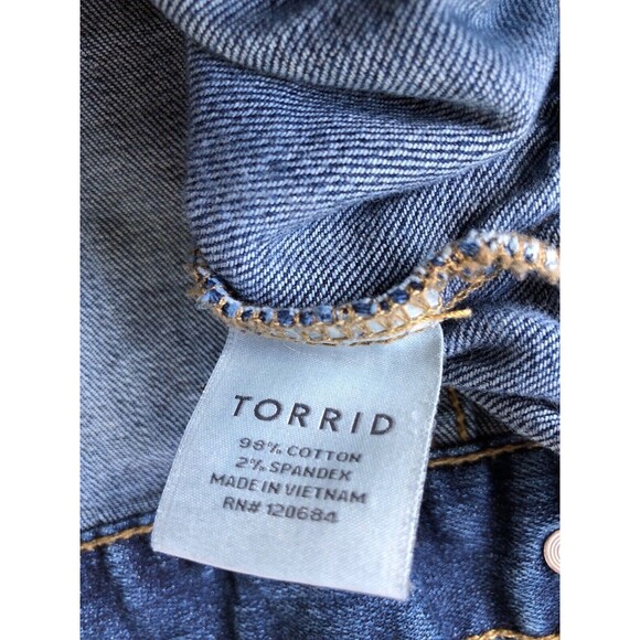 TORRID Women's Plus Size 3 Stretch Denim Trucker Jean Jacket Blue Button Up - Picture 9 of 13